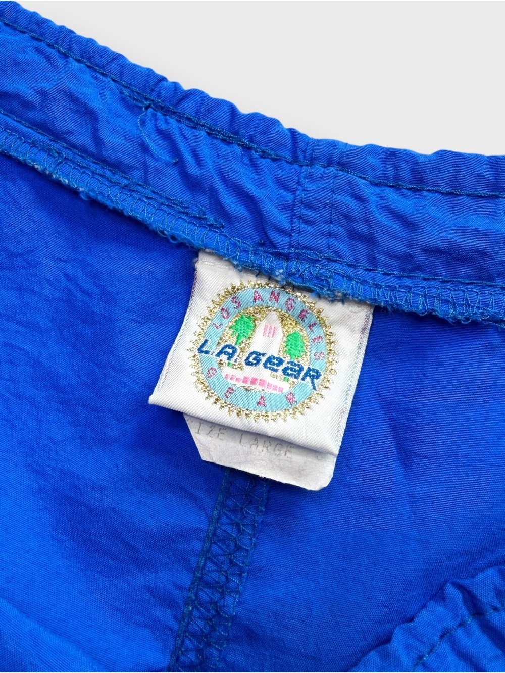Vintage 90s L.A. Gear Logo Shorts, Soccer Gym Workout Nylon Pockets, XL 3" Beach - Picture 5 of 6